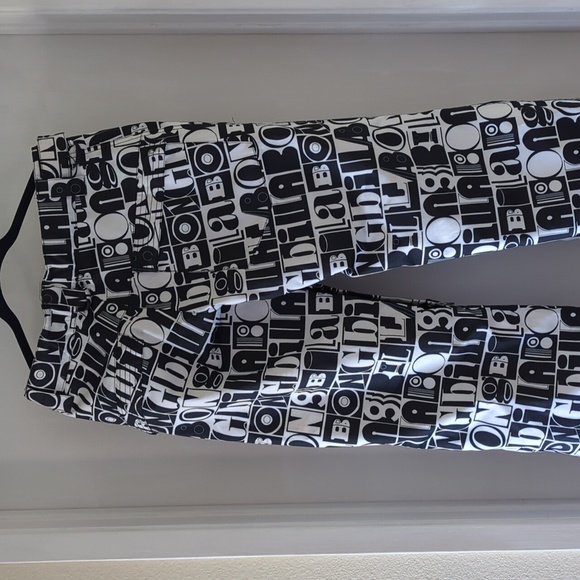 Billabong Snow/Ski Jacket and Pant set - Picture 5 of 10